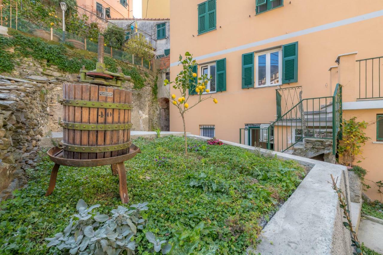 Il Giardino Di Riomaggiore Suite Exterior photo